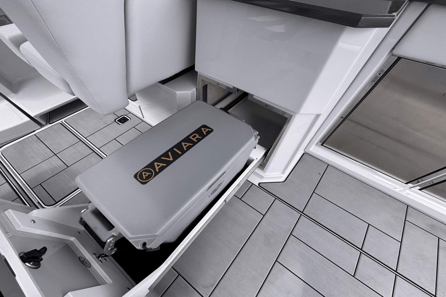 Slide: The Image of Aviara AV36 Outboard 2024 - 10