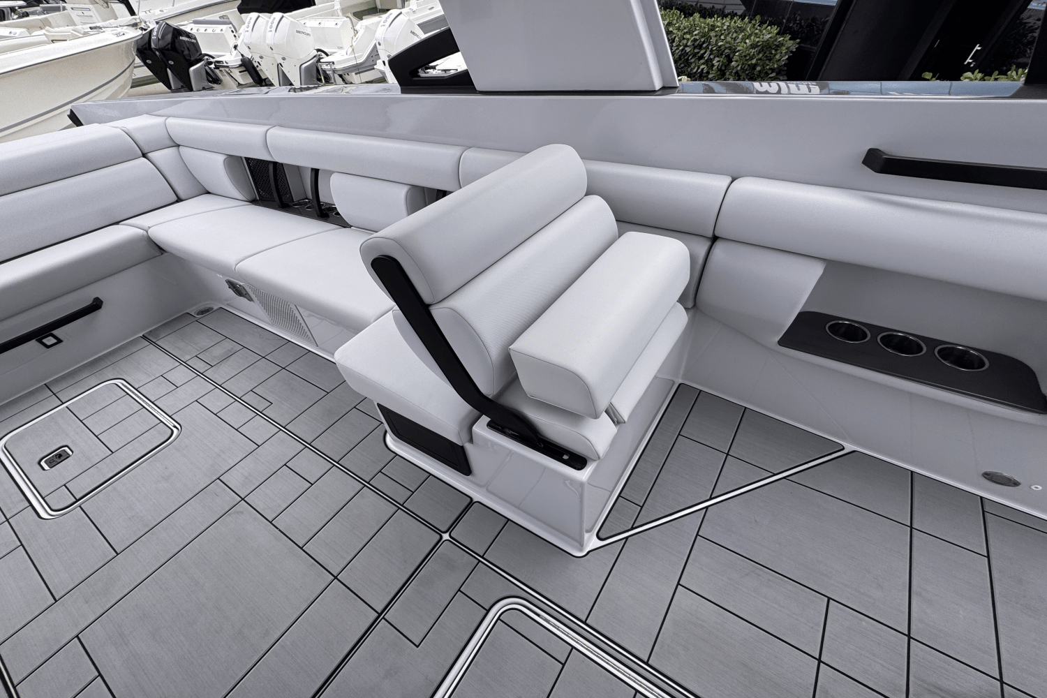 Slide: The Image of Aviara AV36 Outboard 2024 - 12