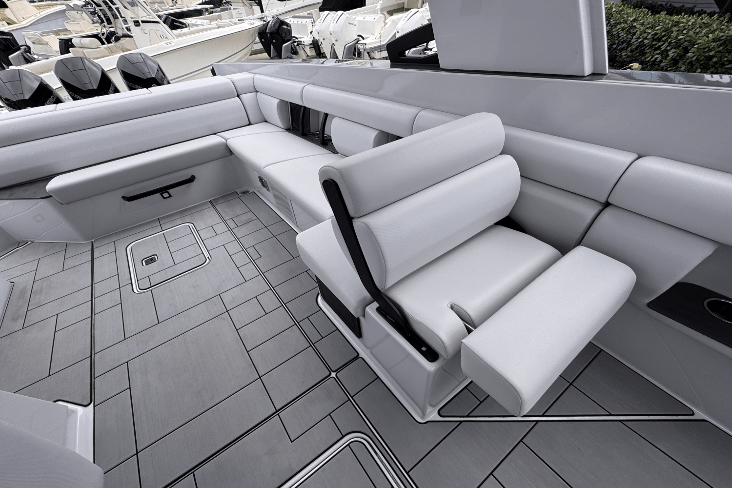 Slide: The Image of Aviara AV36 Outboard 2024 - 13