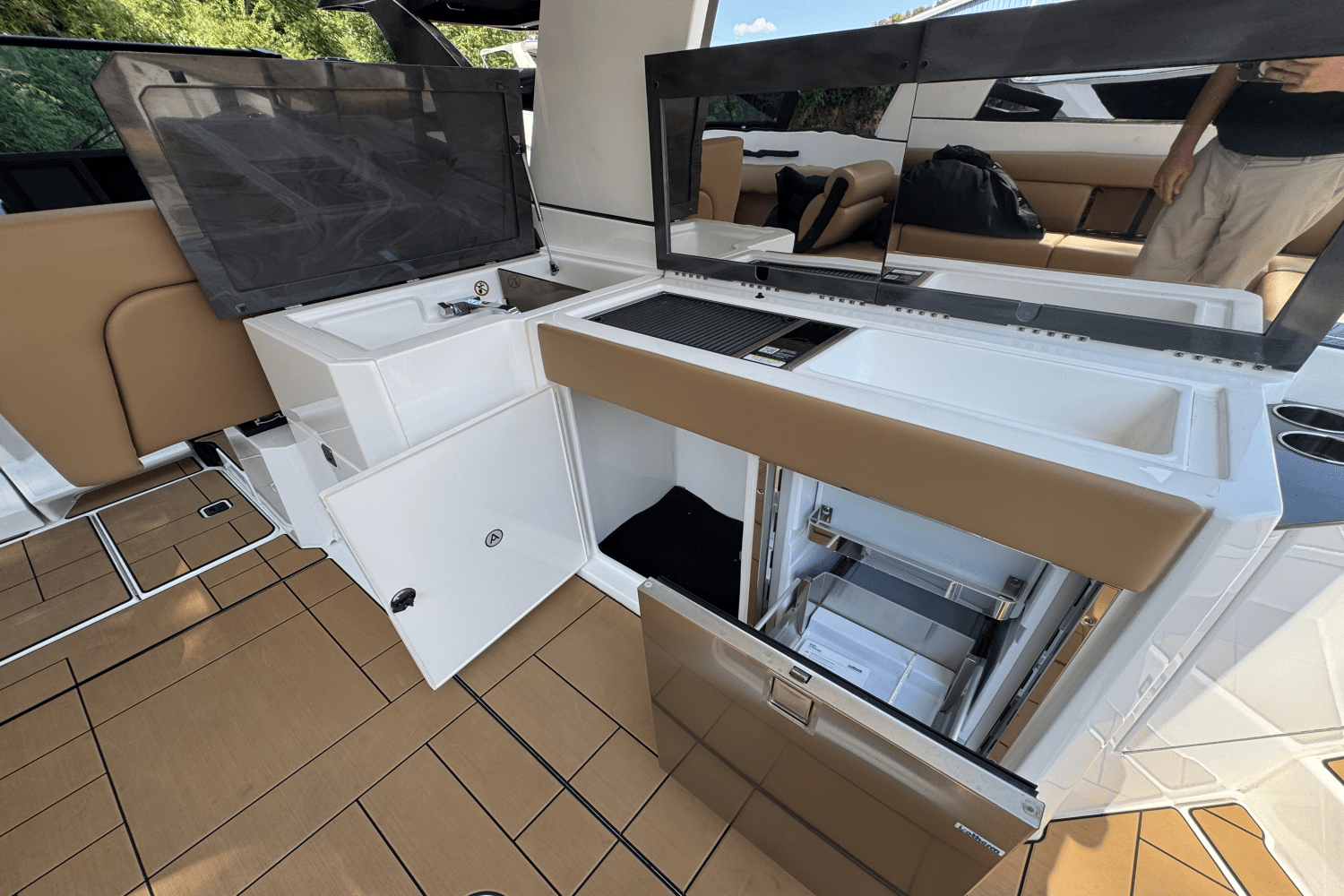 Slide: The Image of Aviara AV36 Outboard 2024 - 16