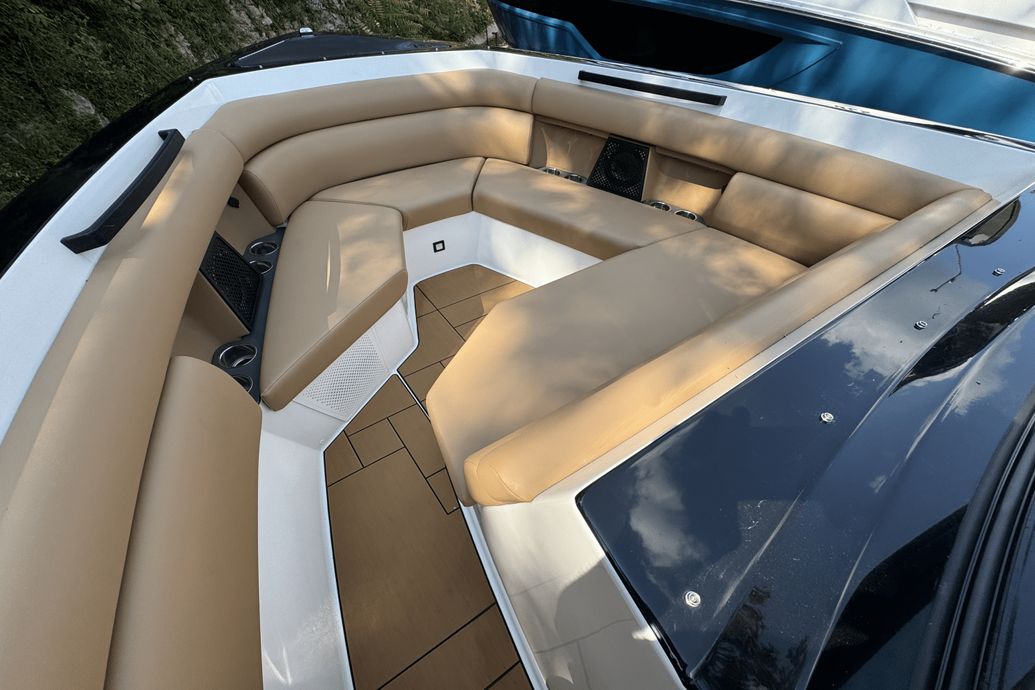 Slide: The Image of Aviara AV36 Outboard 2024 - 8