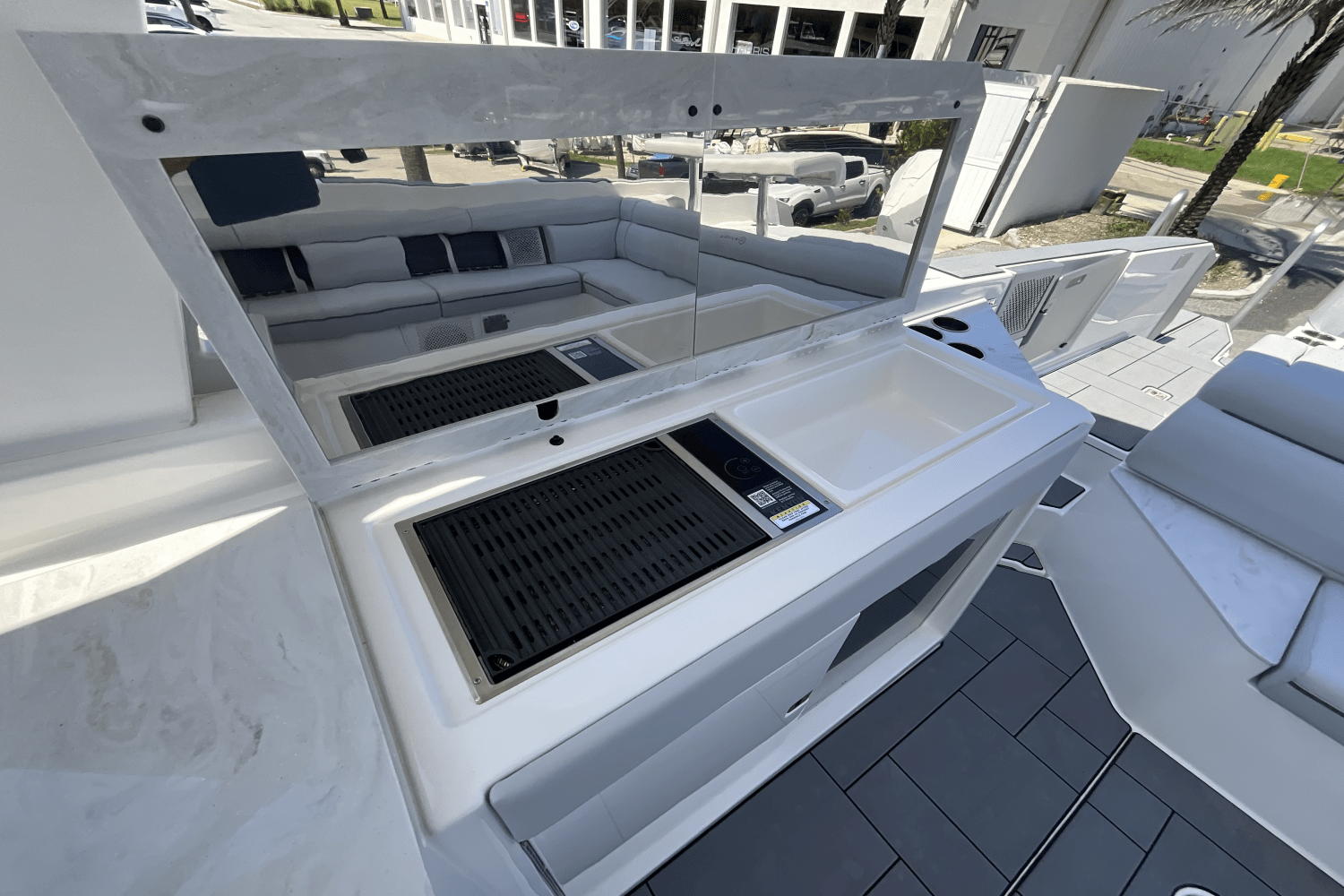 Slide: The Image of Aviara AV36 Outboard 2025 - 12