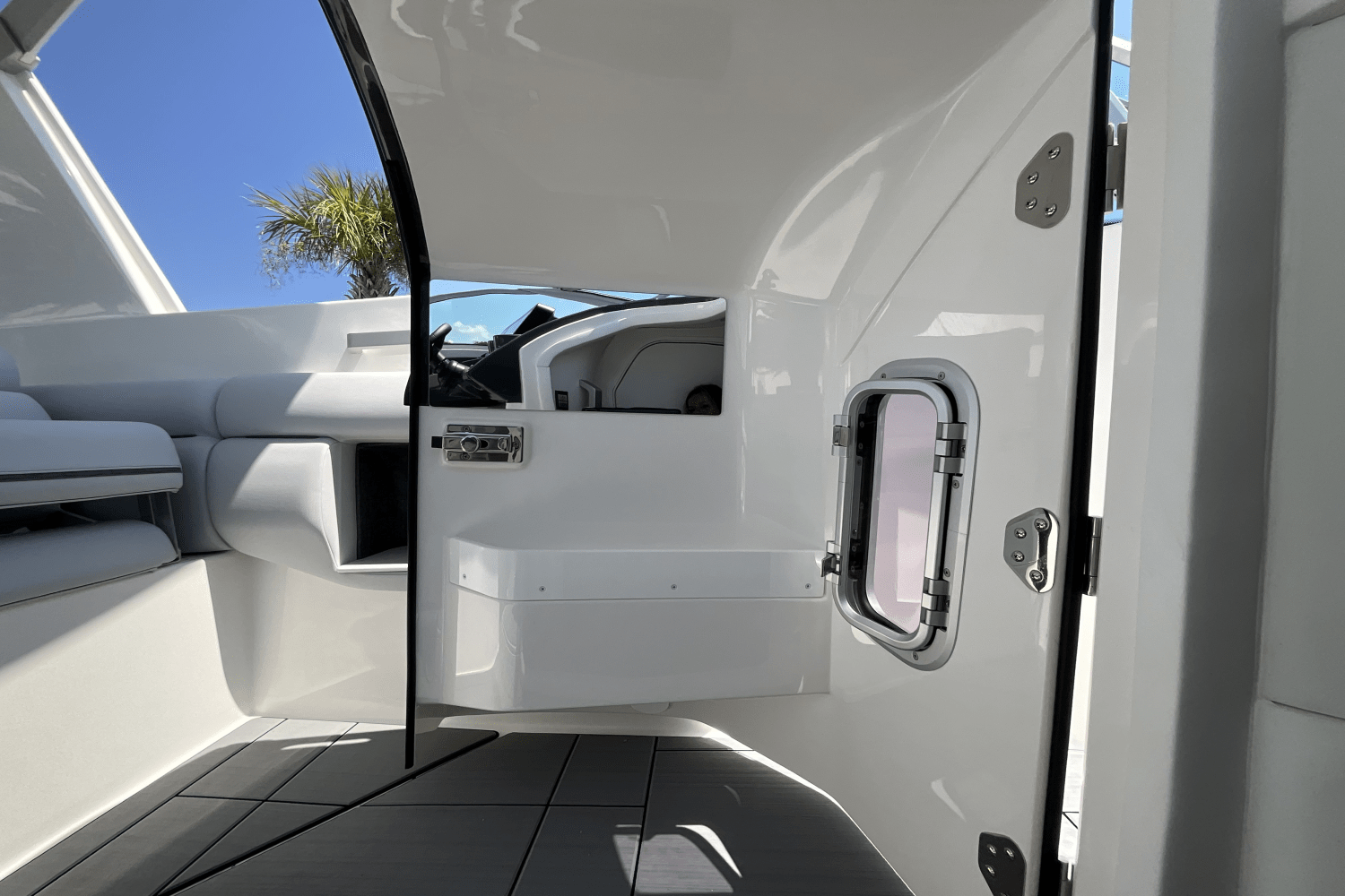 Slide: The Image of Aviara AV36 Outboard 2025 - 18