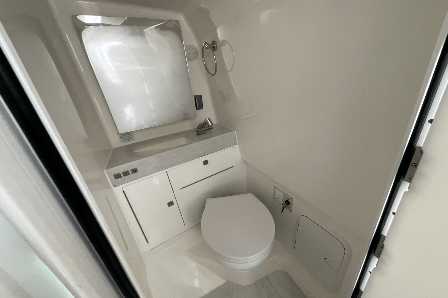 Slide: The Image of Aviara AV36 Outboard 2025 - 19