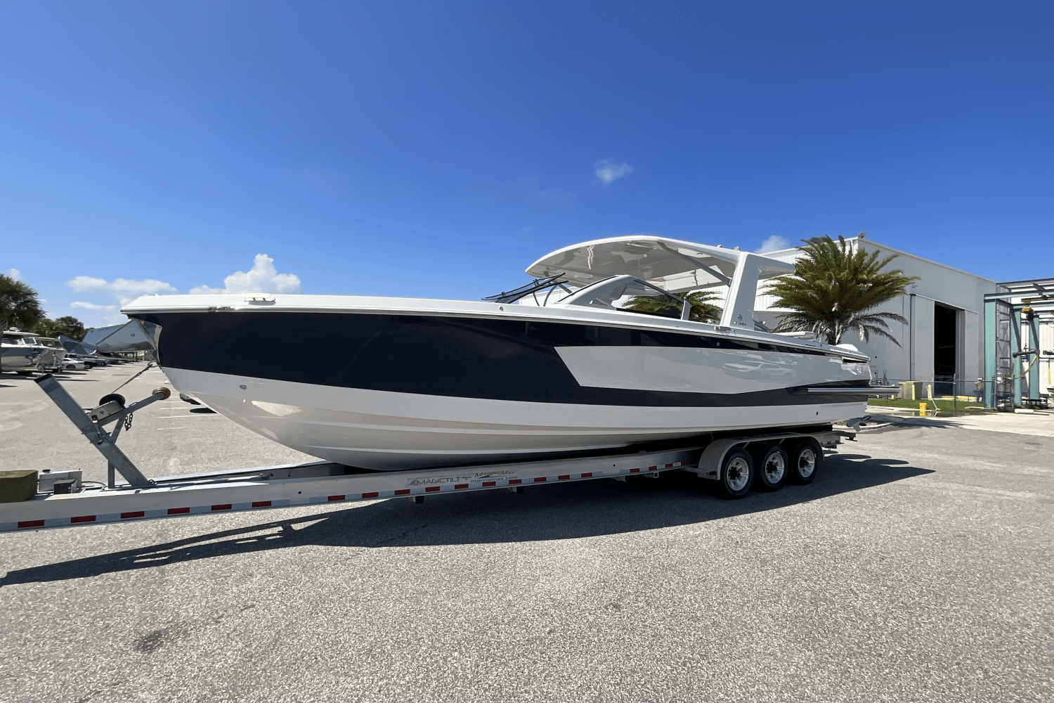 Slide: The Image of Aviara AV36 Outboard 2025 - 2