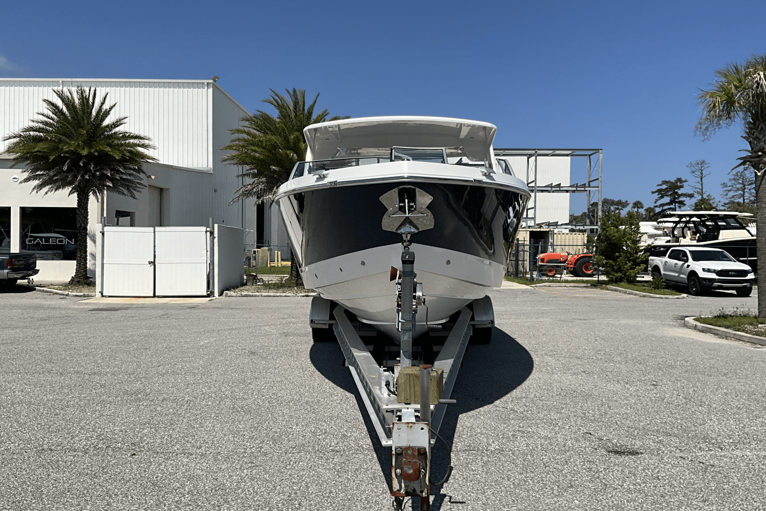 Slide: The Image of Aviara AV36 Outboard 2025 - 41