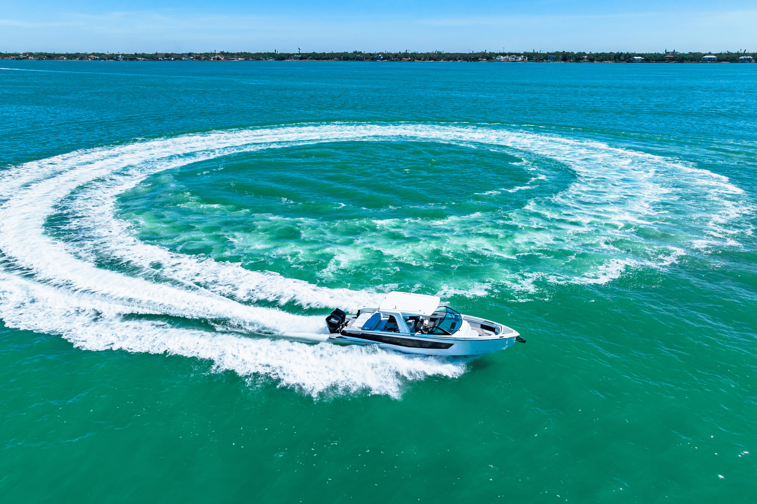 Slide: The Image of Aviara AV36 Outboard 2025 - 41