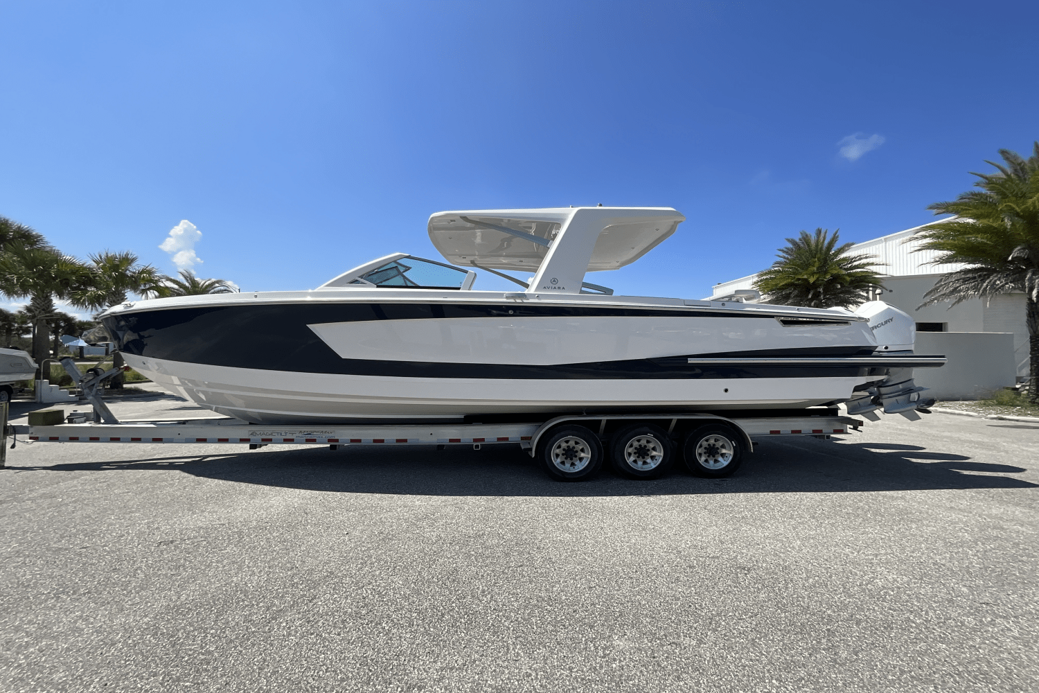 Slide: The Image of Aviara AV36 Outboard 2025 - 44