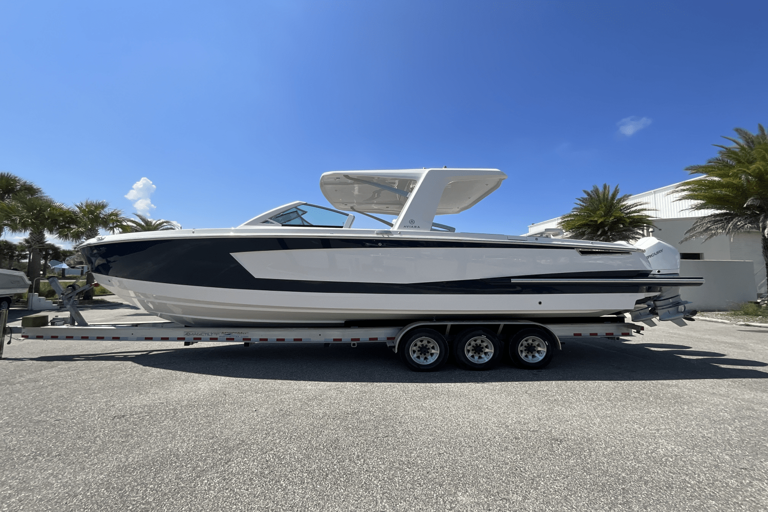 Slide: The Image of Aviara AV36 Outboard 2025 - 45