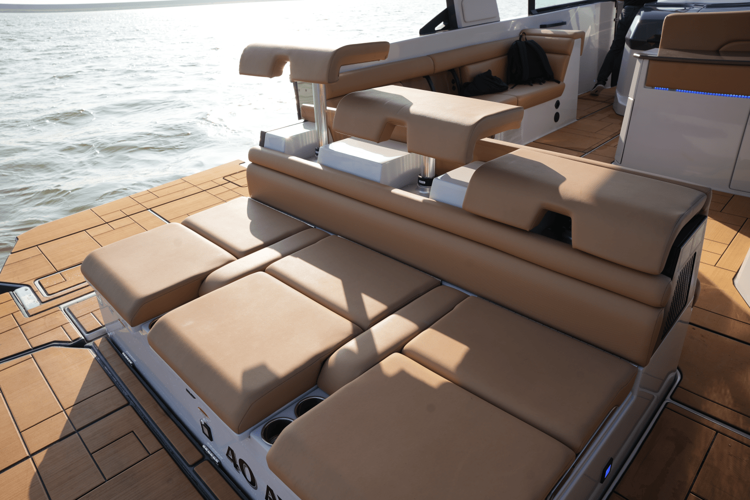 Slide: The Image of Aviara AV40 2022 - 17