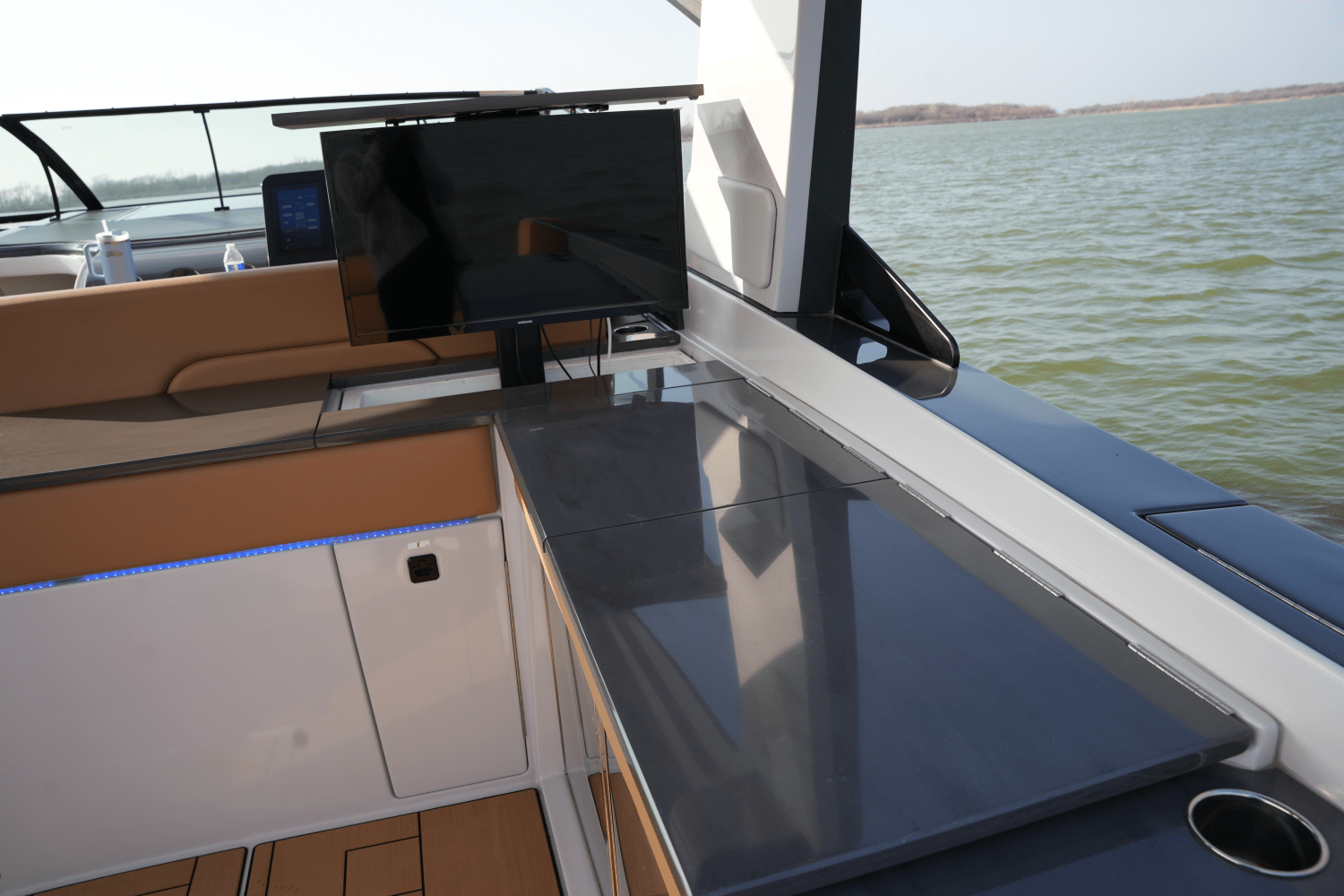 Slide: The Image of Aviara AV40 2022 - 23