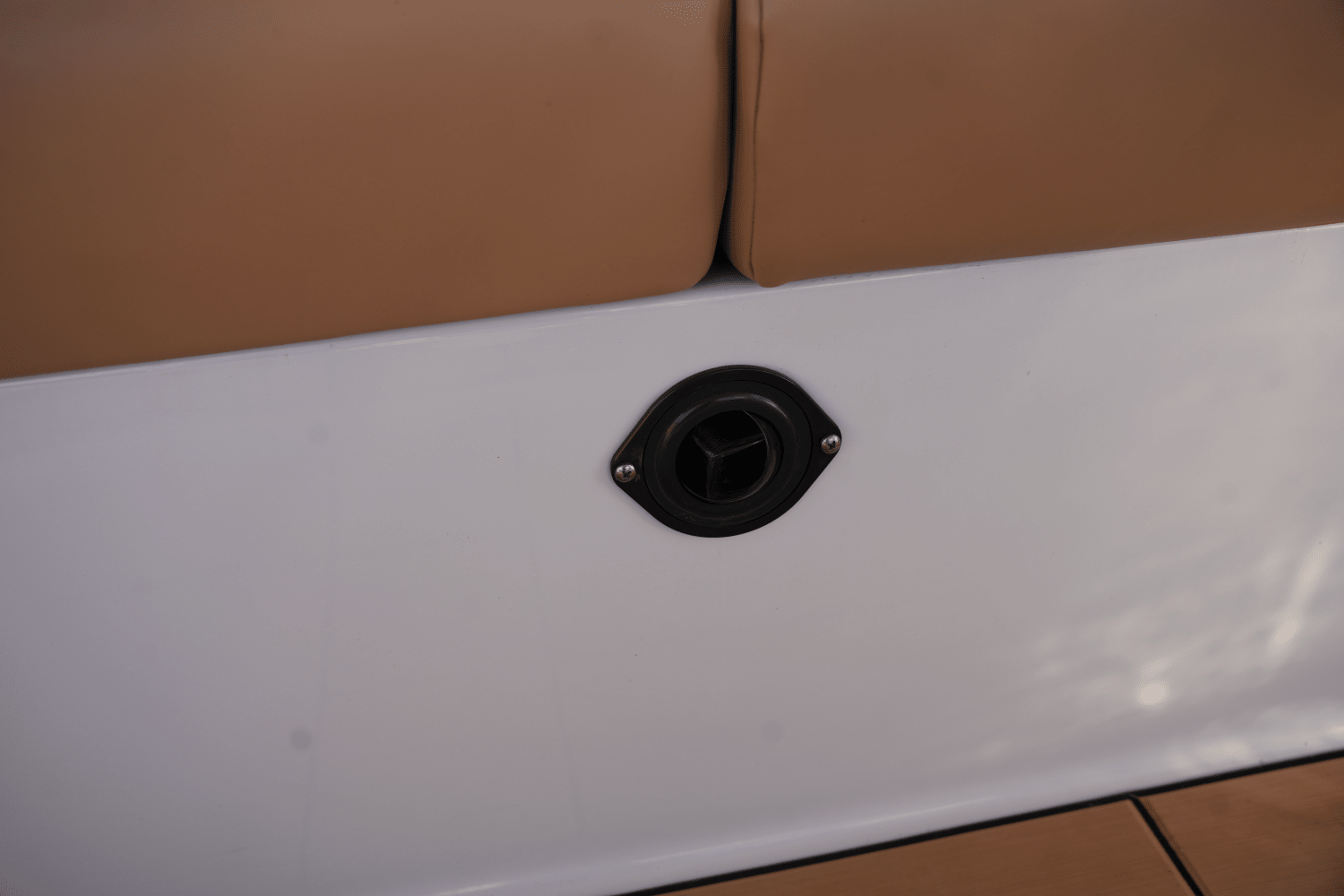 Slide: The Image of Aviara AV40 2022 - 33