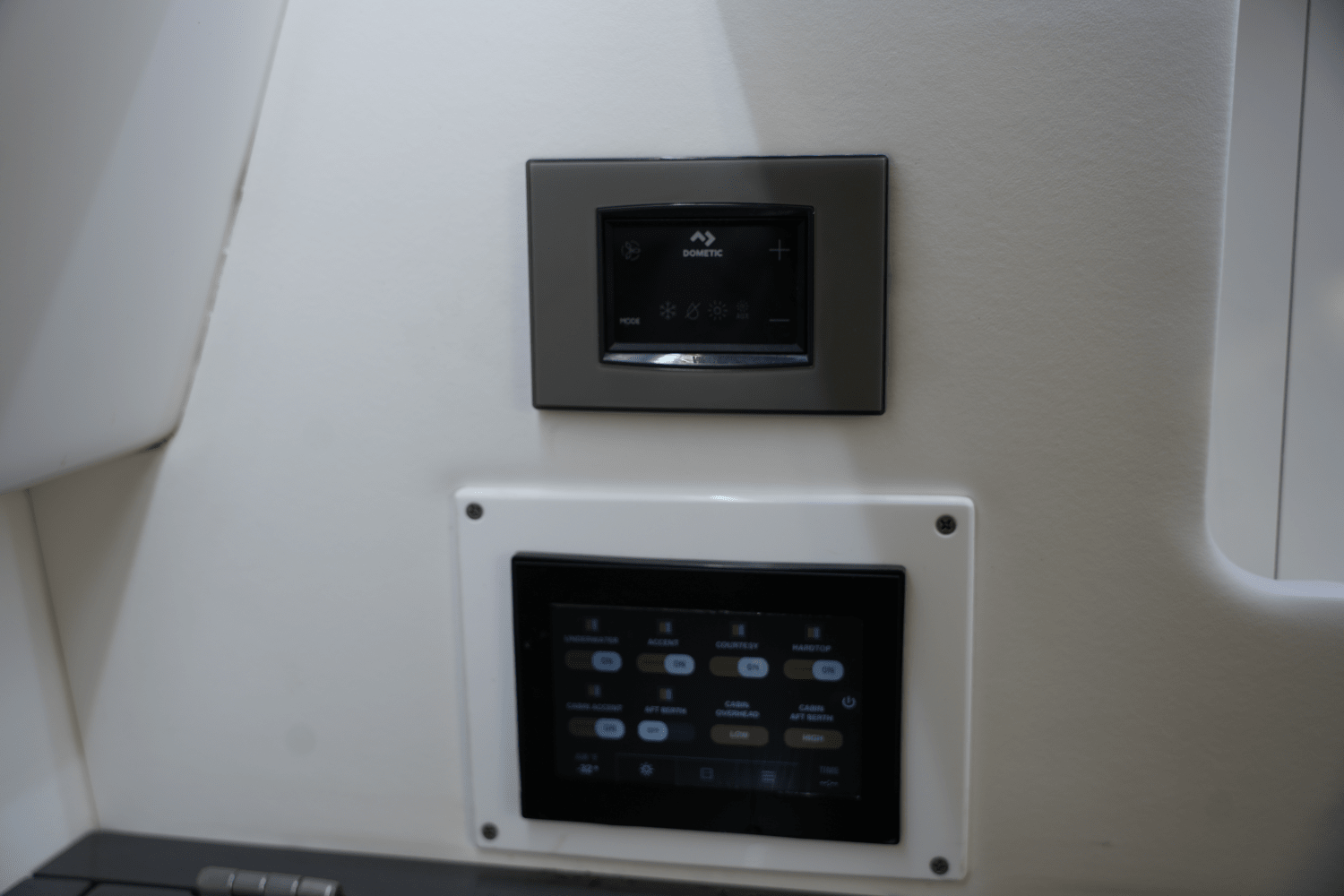 Slide: The Image of Aviara AV40 2022 - 48