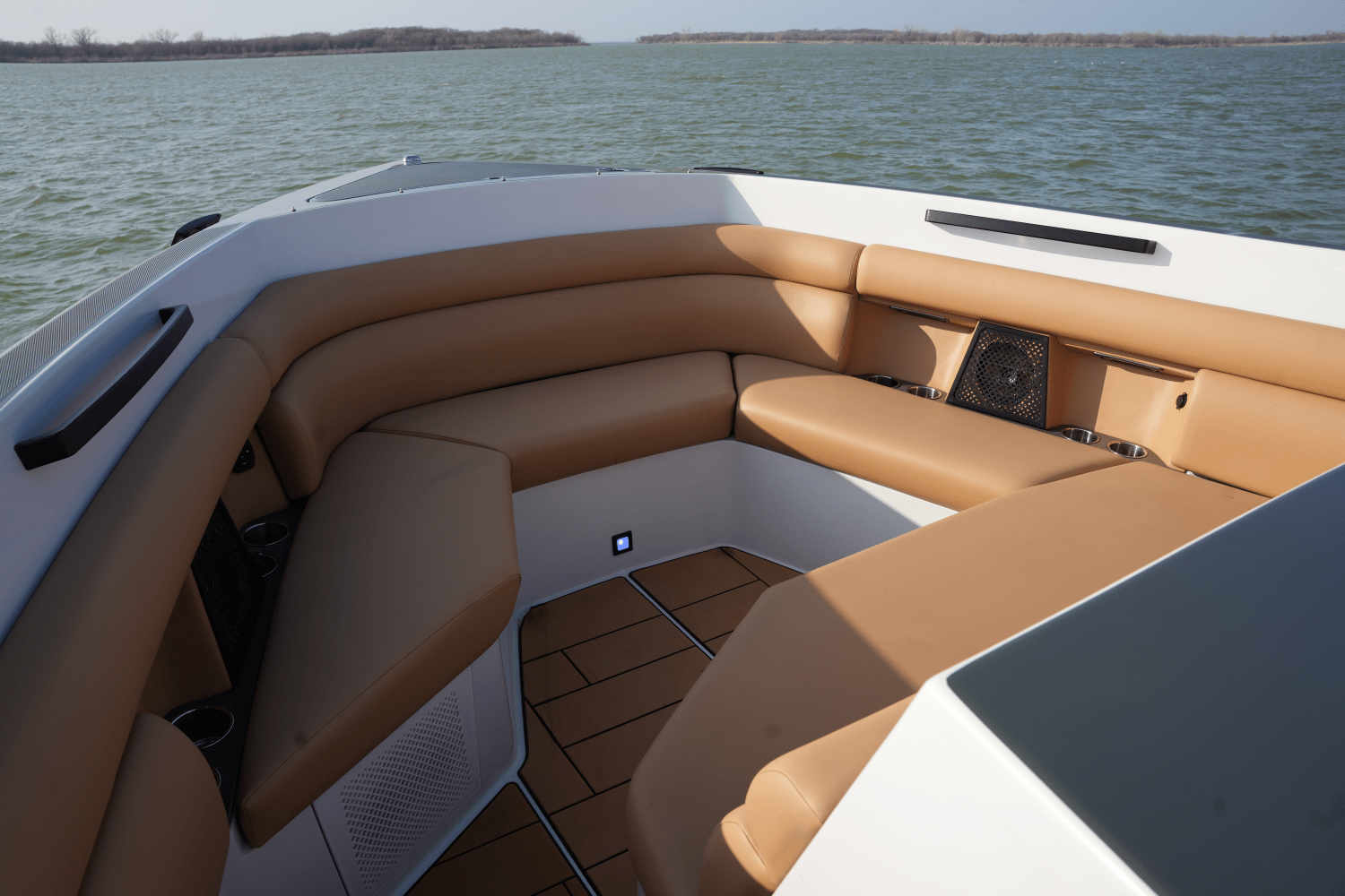 Slide: The Image of Aviara AV40 2022 - 56