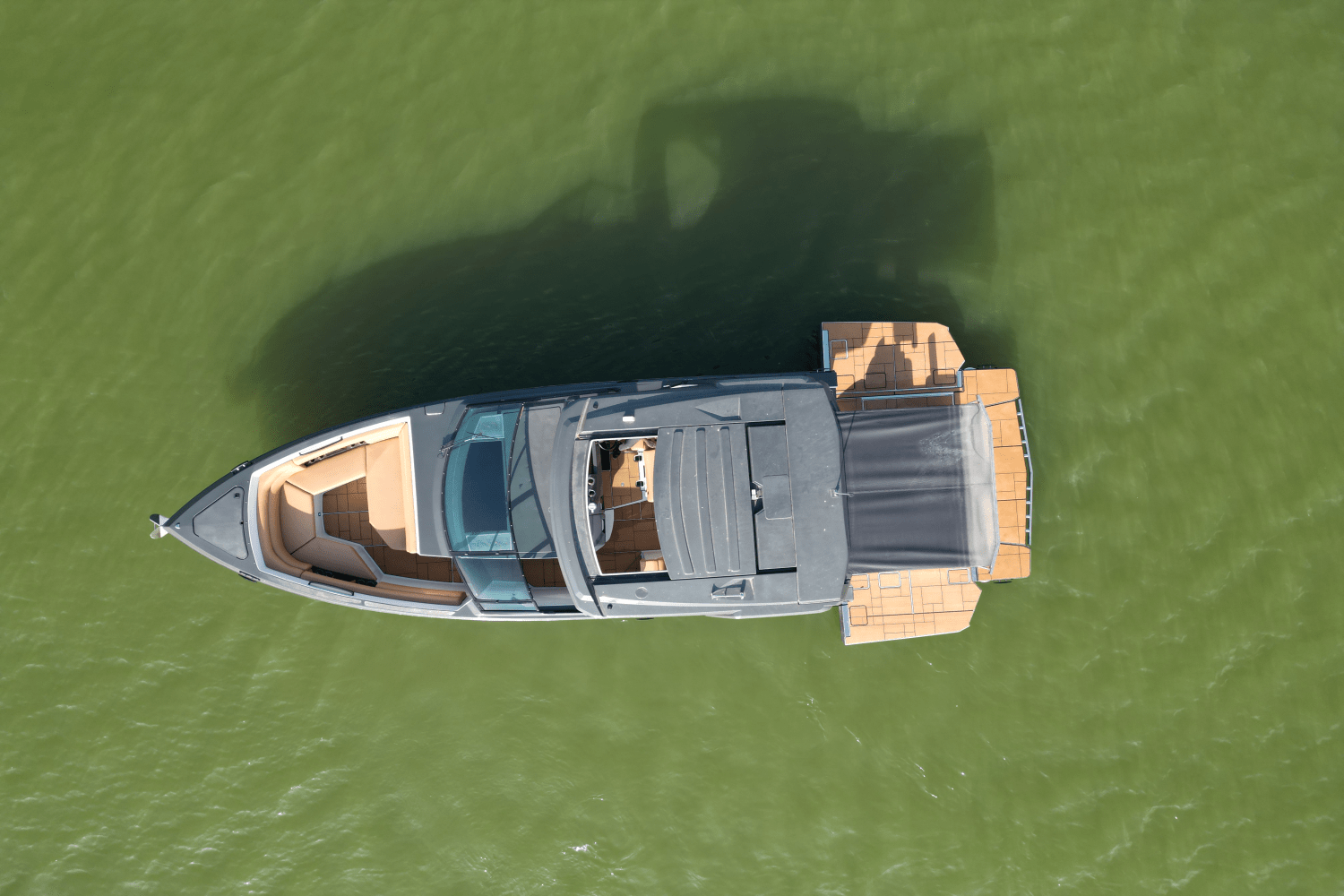 Slide: The Image of Aviara AV40 2022 - 9