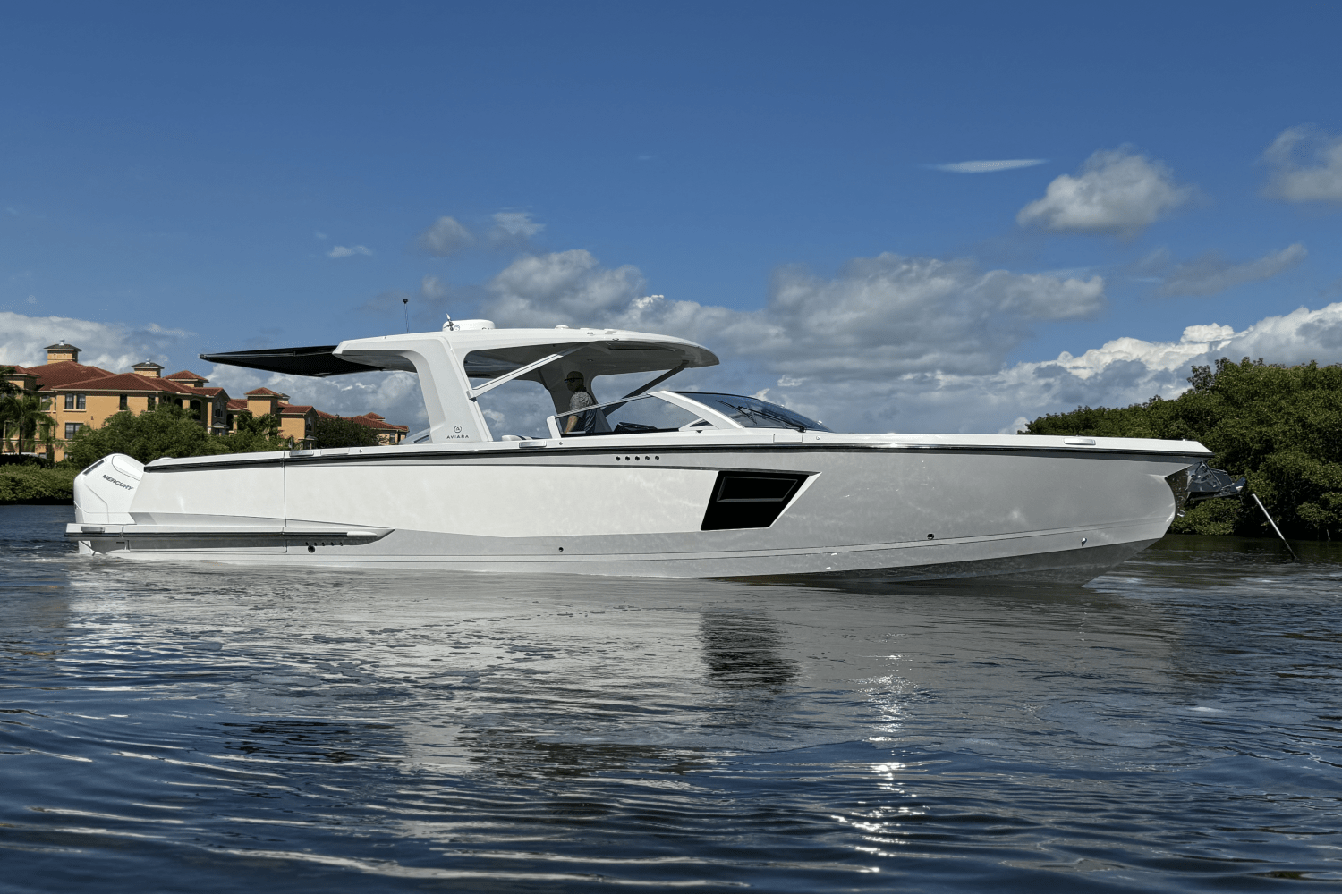 Slide: The Image of Aviara AV40 Outboard 2023 - 1