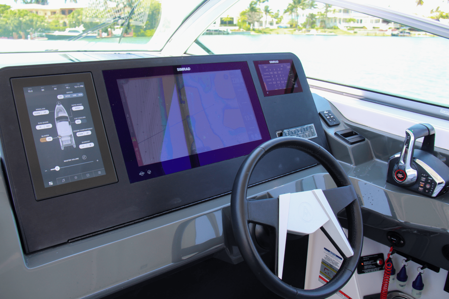 Slide: The Image of Aviara AV40 Outboard 2023 - 15