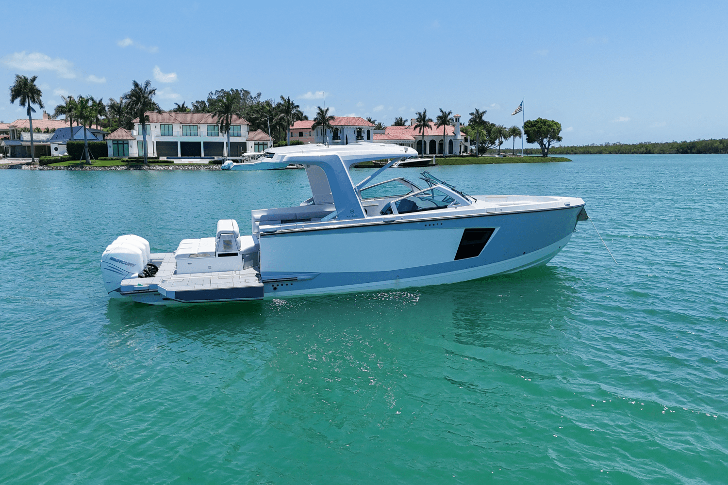 Slide: The Image of Aviara AV40 Outboard 2023 - 2