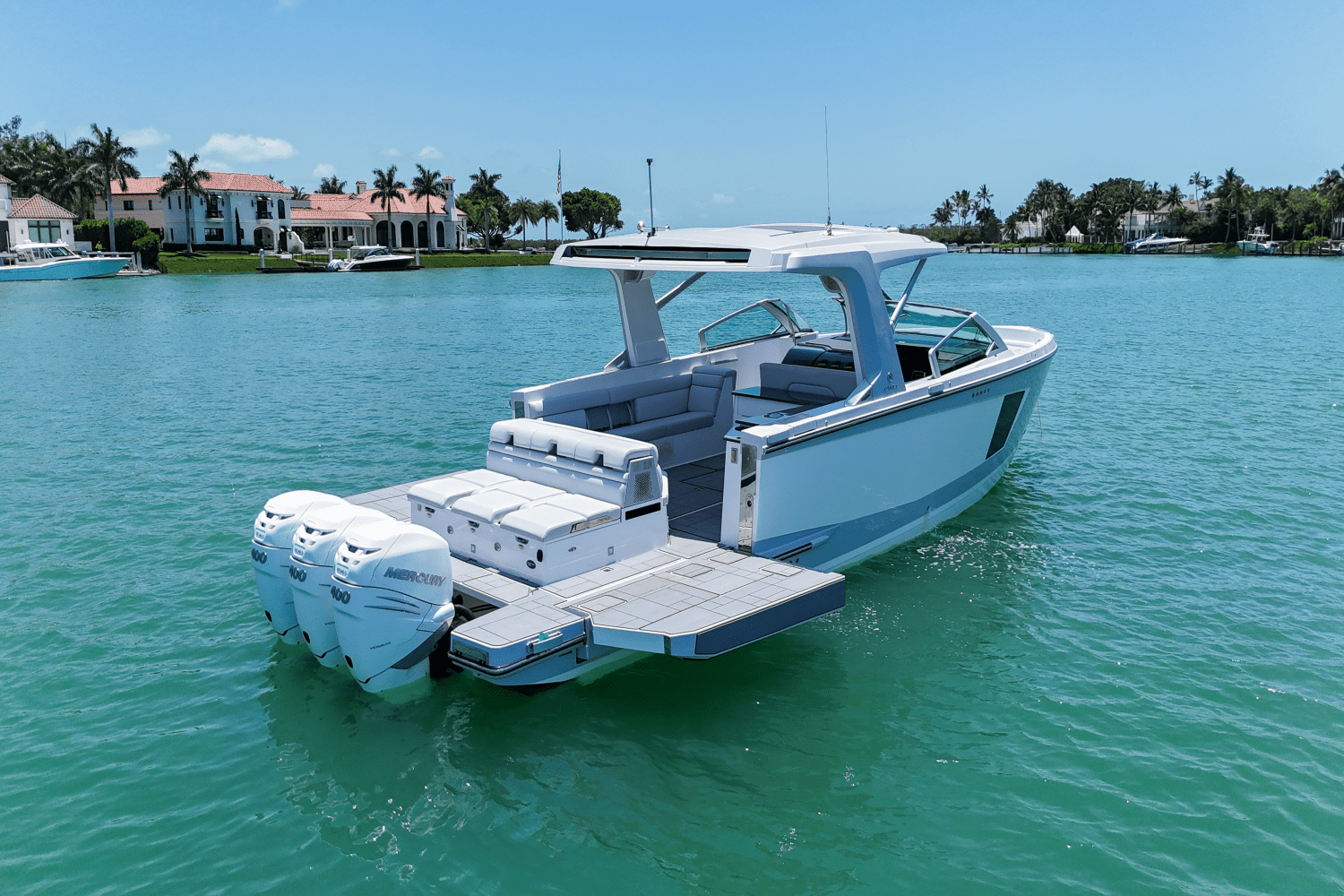 Slide: The Image of Aviara AV40 Outboard 2023 - 3
