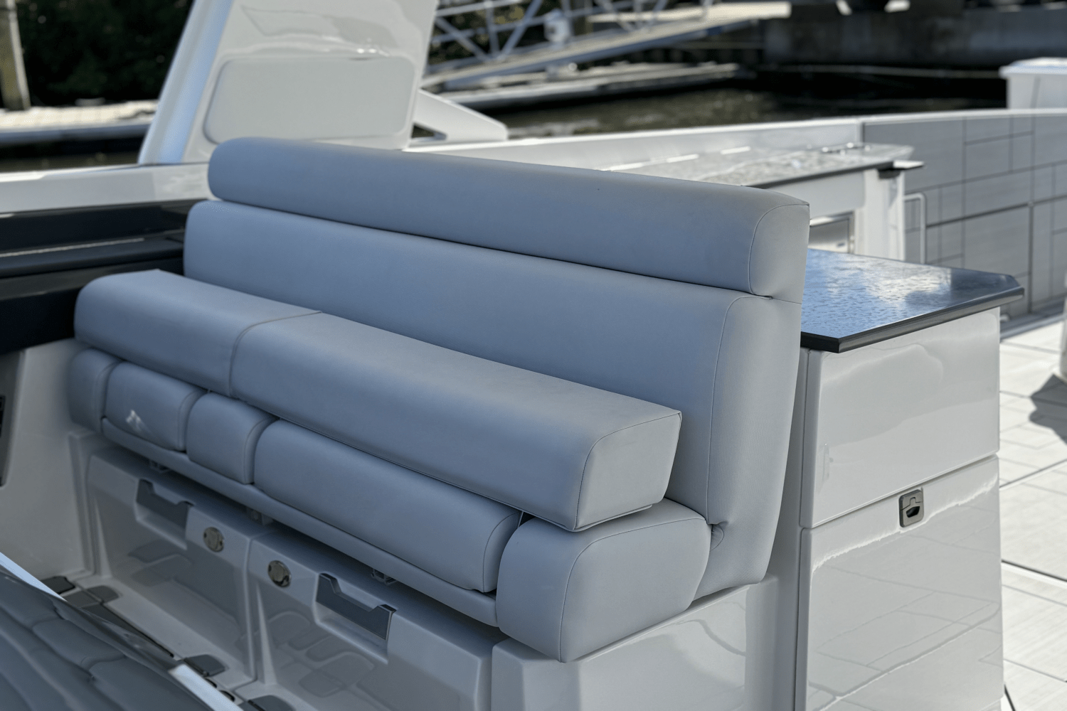 Slide: The Image of Aviara AV40 Outboard 2023 - 36