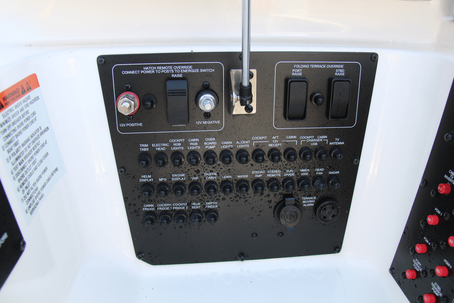 Slide: The Image of Aviara AV40 Outboard 2023 - 46