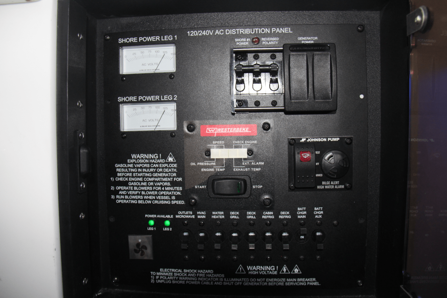 Slide: The Image of Aviara AV40 Outboard 2023 - 47