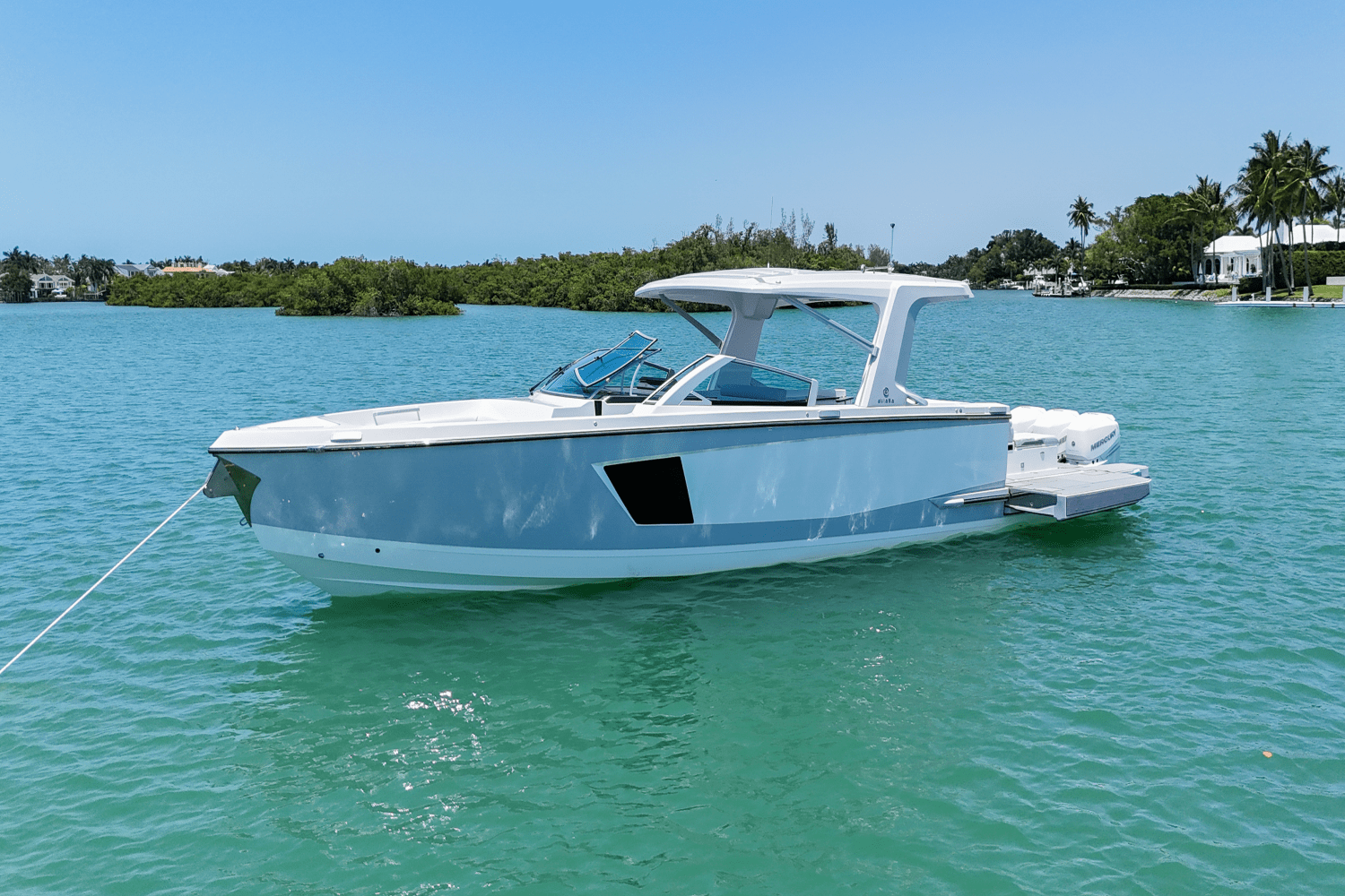Slide: The Image of Aviara AV40 Outboard 2023 - 8