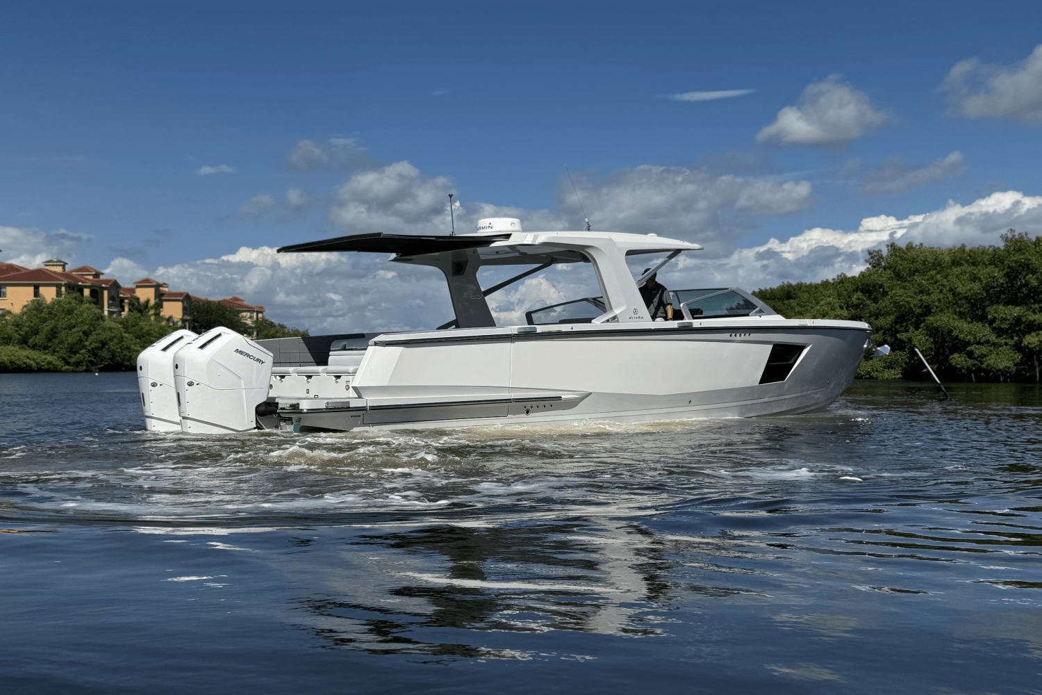 Slide: The Image of Aviara AV40 Outboard 2023 - 8