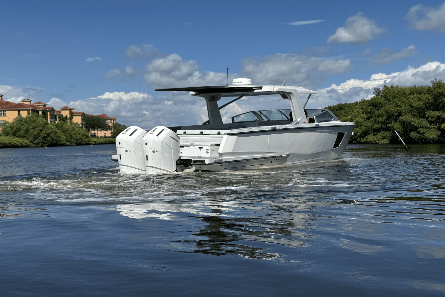 Slide: The Image of Aviara AV40 Outboard 2023 - 9
