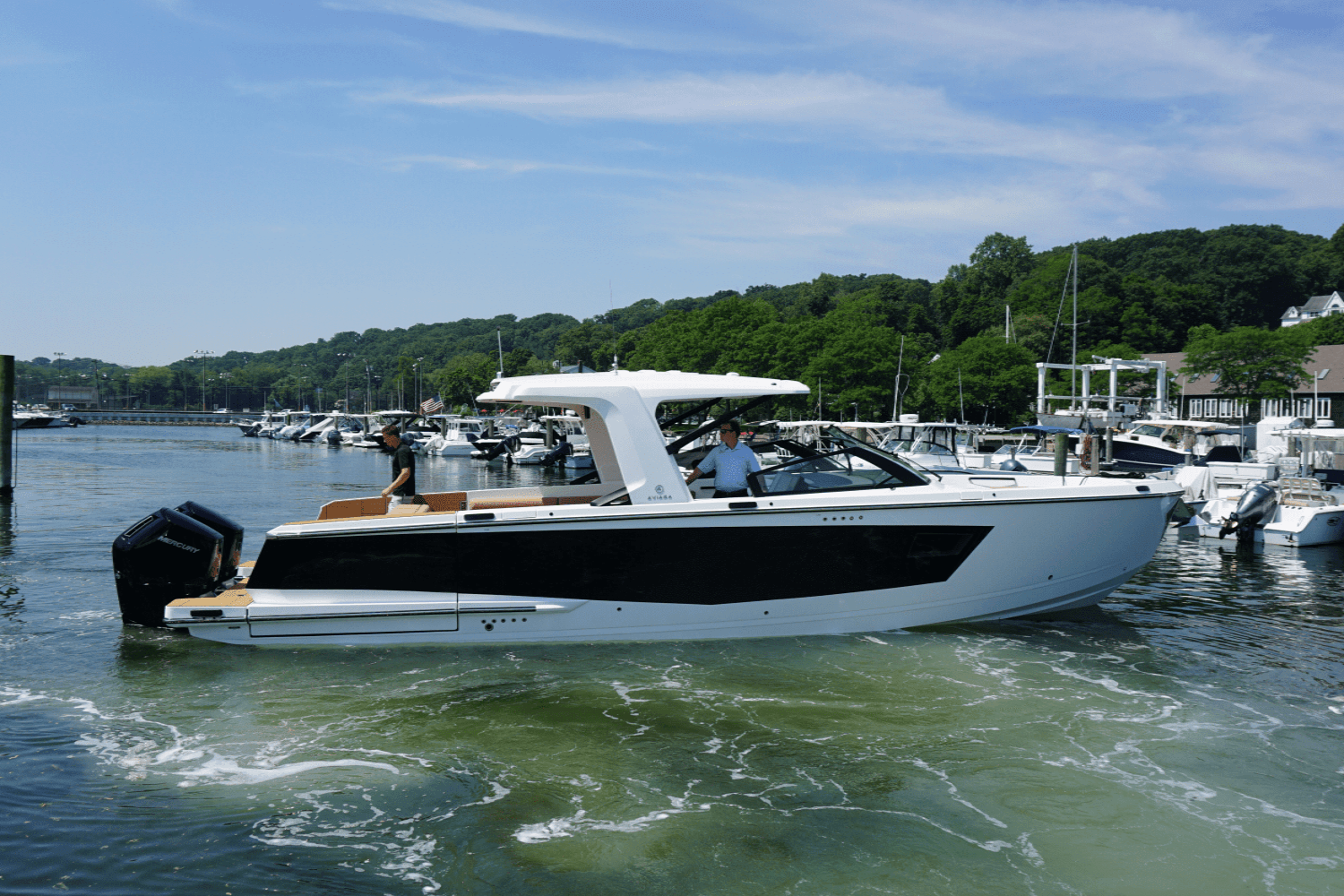 Slide: The Image of Aviara AV40 Outboard 2024 - 0