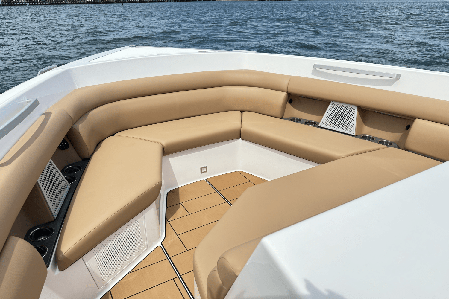 Slide: The Image of Aviara AV40 Outboard 2024 - 21