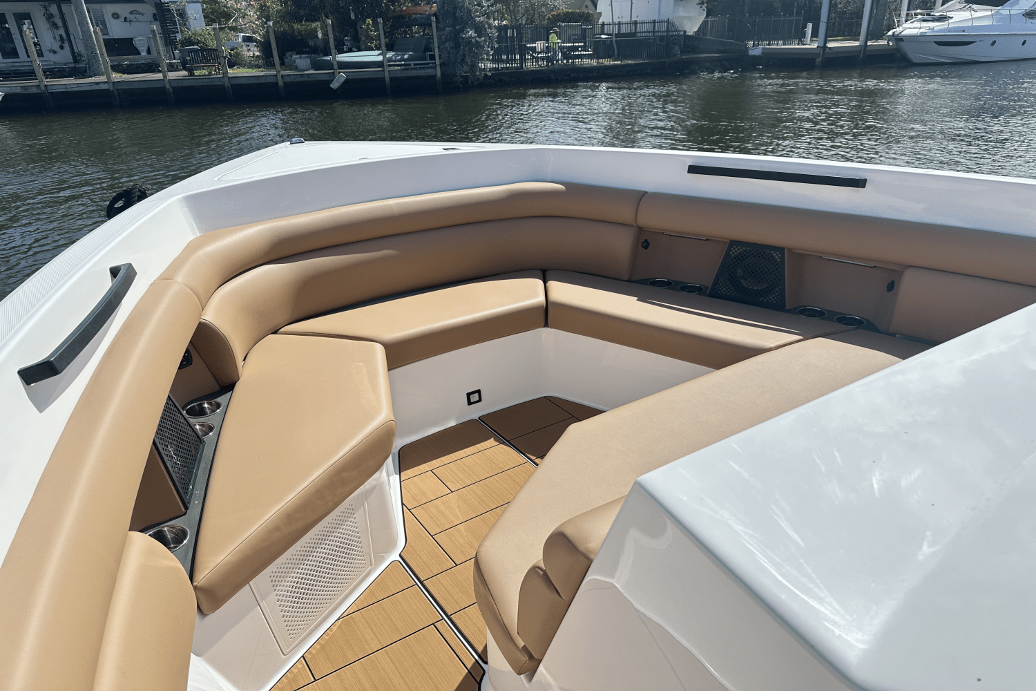 Slide: The Image of Aviara AV40 Outboard 2024 - 21