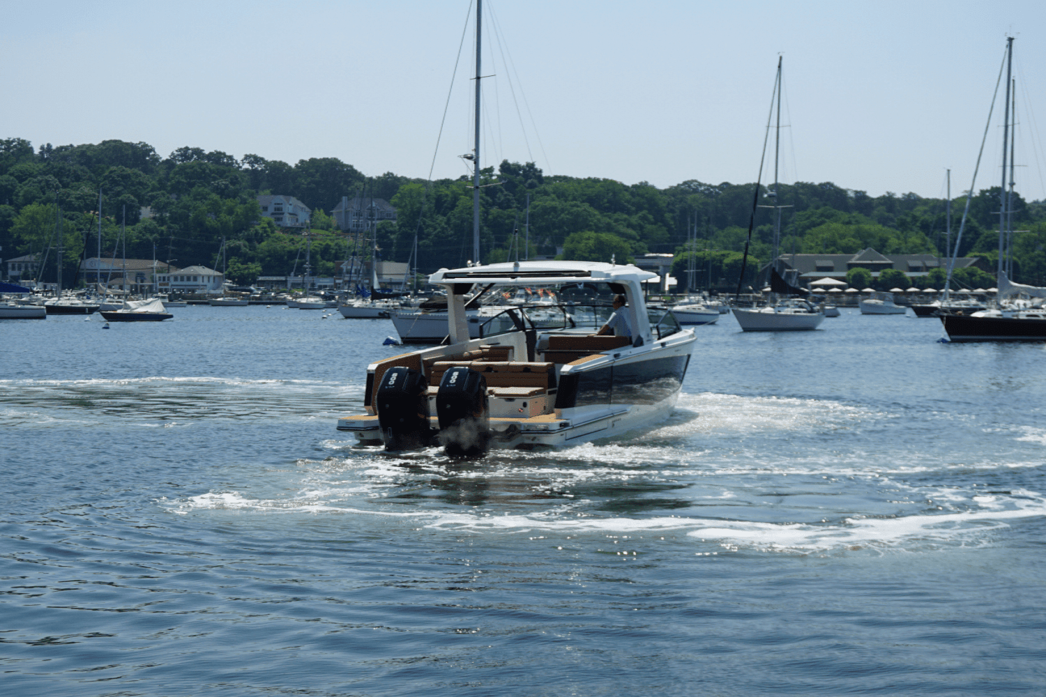Slide: The Image of Aviara AV40 Outboard 2024 - 3