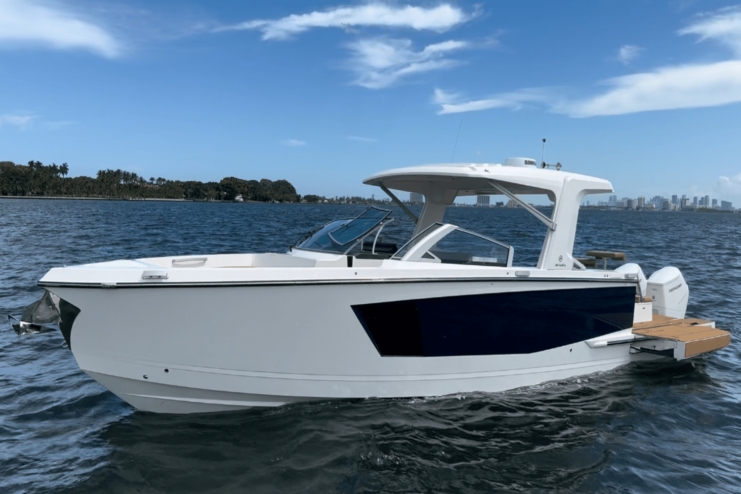 Slide: The Image of Aviara AV40 Outboard 2024 - 4