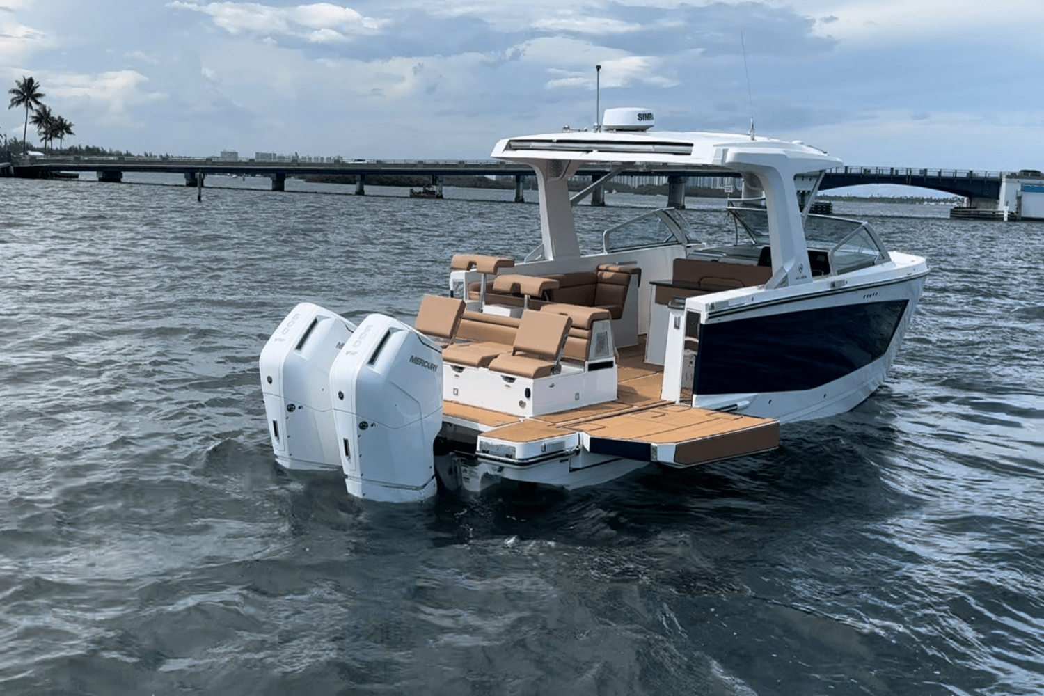 Slide: The Image of Aviara AV40 Outboard 2024 - 5