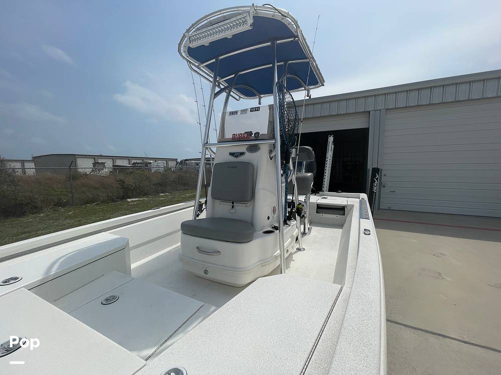 Slide: The Image of Canvas T-top/light Bar - 15318233