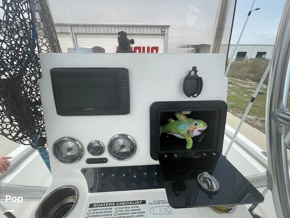 Slide: The Image of Glove Box - 15318552