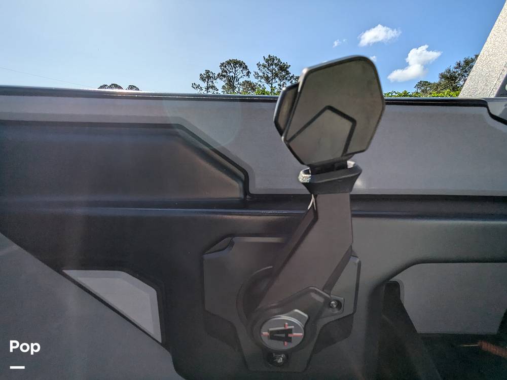 Slide: The Image of Throttle - 14842789
