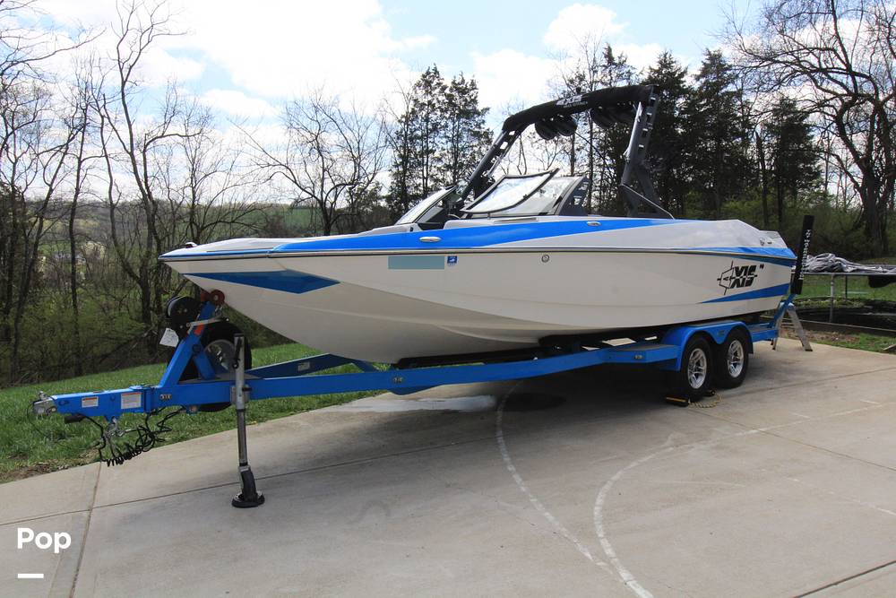 Slide: The Image of 2017 Axis A24 - 15327139