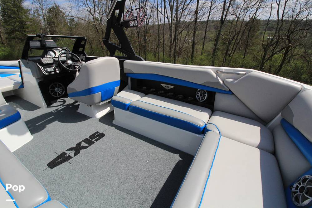 Slide: The Image of 2017 Axis A24 - 15327147