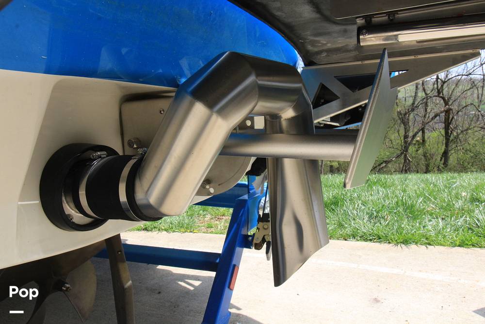 Slide: The Image of Axis A24 2017 - 15327166