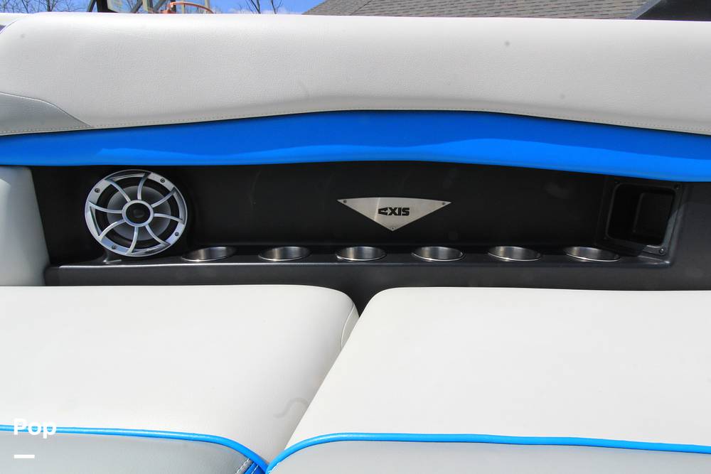 Slide: The Image of Axis A24 2017 - 15327172