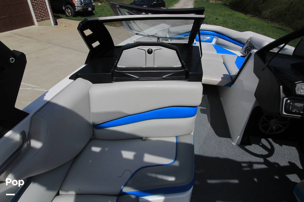 Slide: The Image of Passenger Seat - 15327508