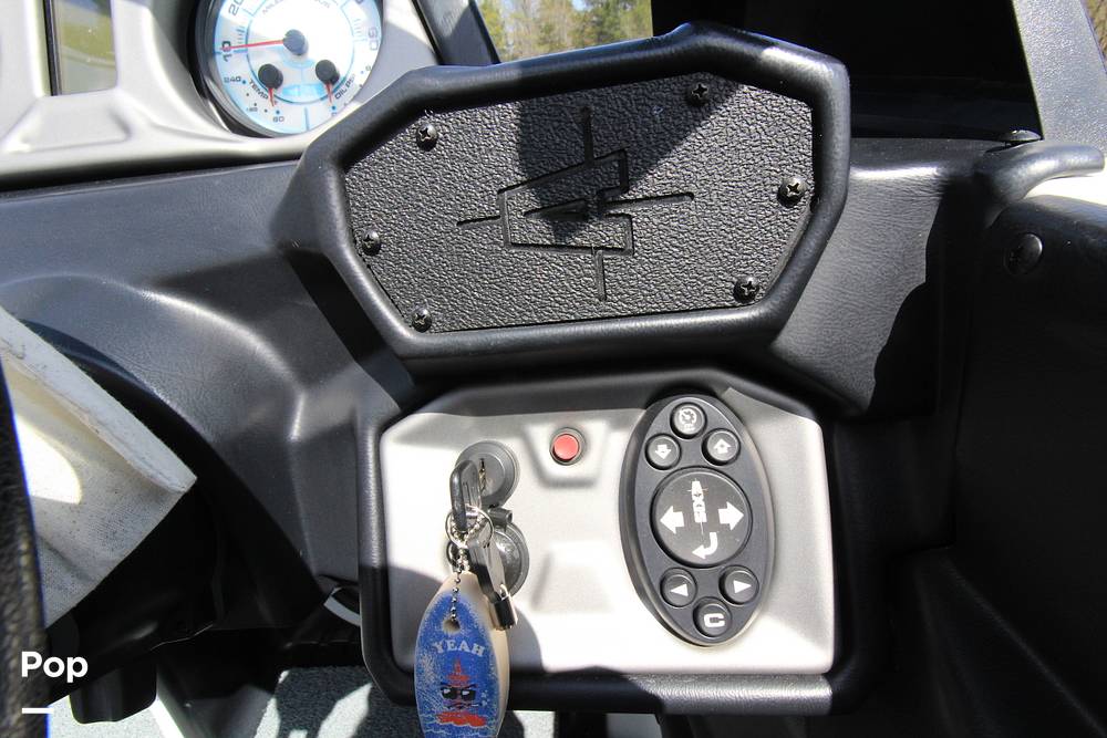 Slide: The Image of Axis A24 2017 - 15327518