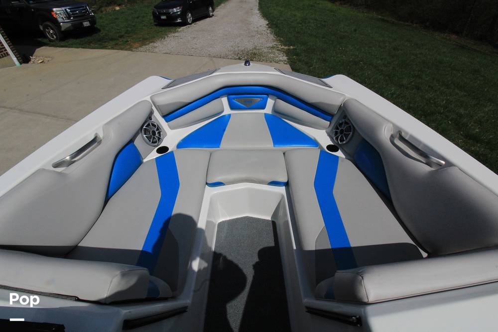 Slide: The Image of Bow Seating - 15327525