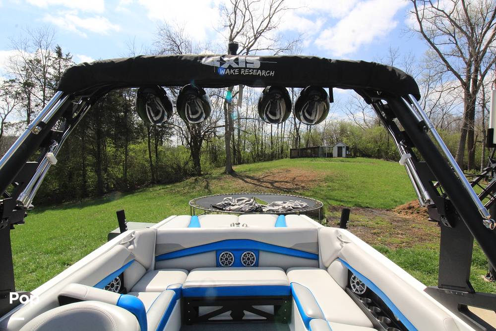Slide: The Image of Wakeboard Rack - 15327531