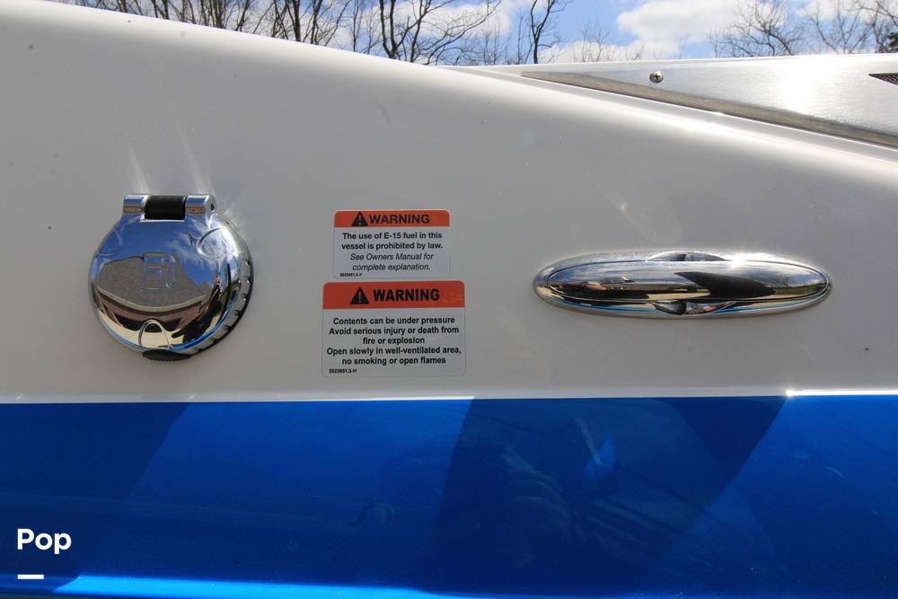 Slide: The Image of Axis A24 2017 - 15327539