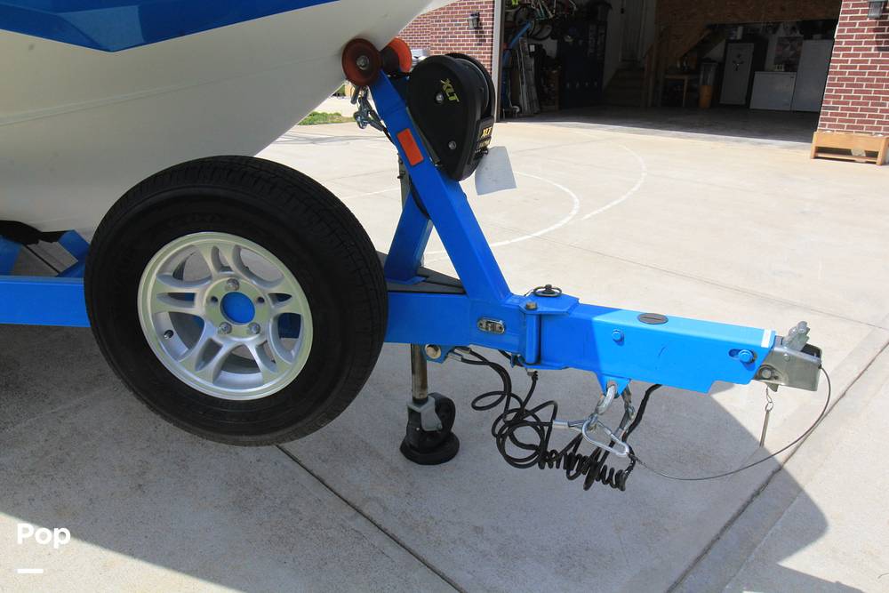 Slide: The Image of Spare Tire Kit - 15327544