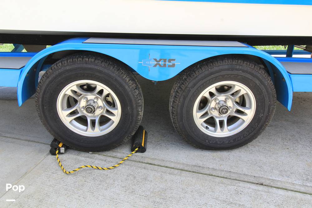 Slide: The Image of Axis A24 2017 - 15327554