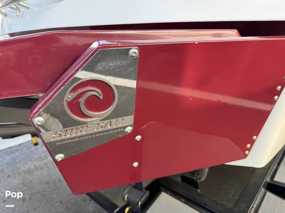 Slide: The Image of Axis A24 2018 - 15364372